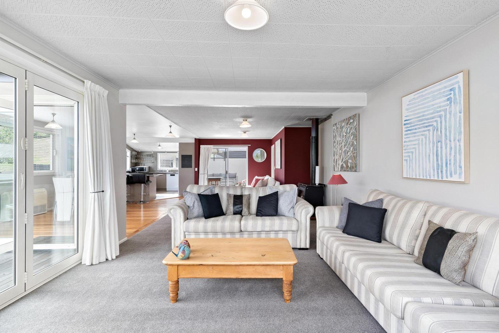 Lake And Mountain View Living Queenstown Exterior photo